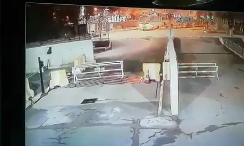 Siirt'te Motosiklet Sürücüsünün Hayatını Kaybettiği Kaza Kamerada