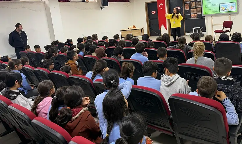 Siirt'te Öğrencilere Diyabet ve Hijyen Eğitimi Verildi