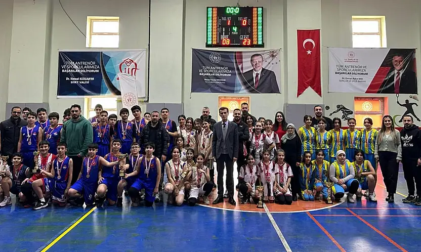 Siirt'te Okul Sporları Basketbol Yıldızlar Müsabakaları Tamamlandı