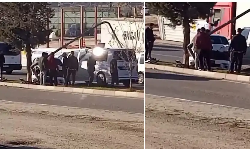 Siirt'te orta refüje çıkan araç aydınlatma direğine çarparak durabildi