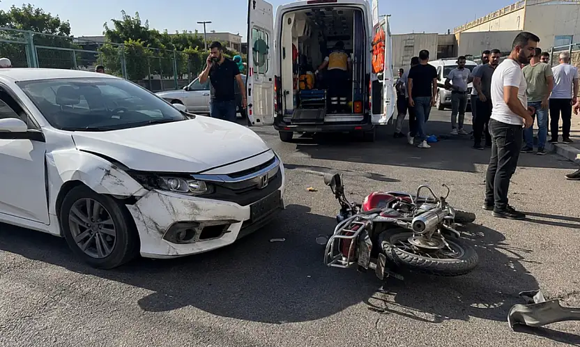 Siirt'te otomobil ile motosiklet çarpıştı: 2 kişi yaralandı