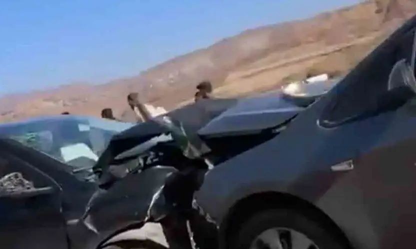 Siirt'te otomobiller çarpıştı: 4 yaralı