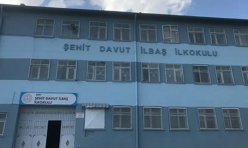 Siirt'te Şehit Davut İlbaş İlkokulu'ndan bisiklet ödüllü okuma yarışması