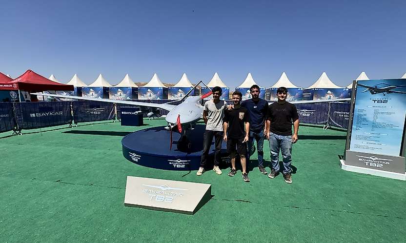 Siirt'te TEKNOFEST Heyecanı: Bayraktar TB2 Genç Mühendislere İlham Oluyor