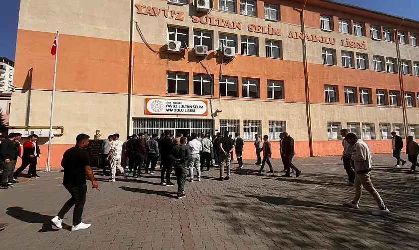 Siirt'te Ticari Araç Sürücüleri İçin Mesleki Yeterlilik Sınavı Yapıldı