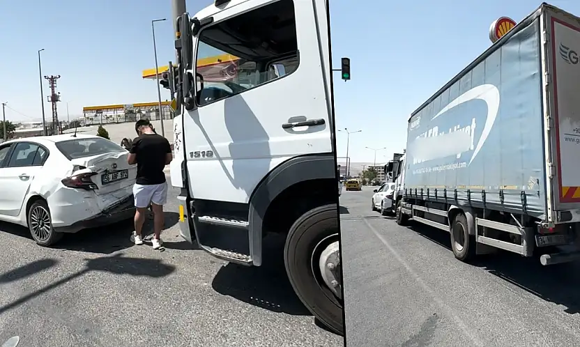 Siirt'te TIR Otomobile Arkadan Çarptı: Araçta Hasar Oluştu