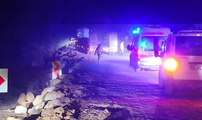 Siirt'te Trafik Kazası: 4 Kişi Yaralandı