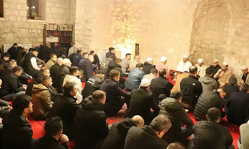 Siirt'te tüm camilerde Berat Kandili programı icra edilecek