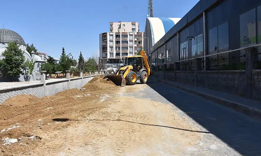Siirt'te Ulaşımı Rahatlatacak Bağlantı Yolu Genişletiliyor