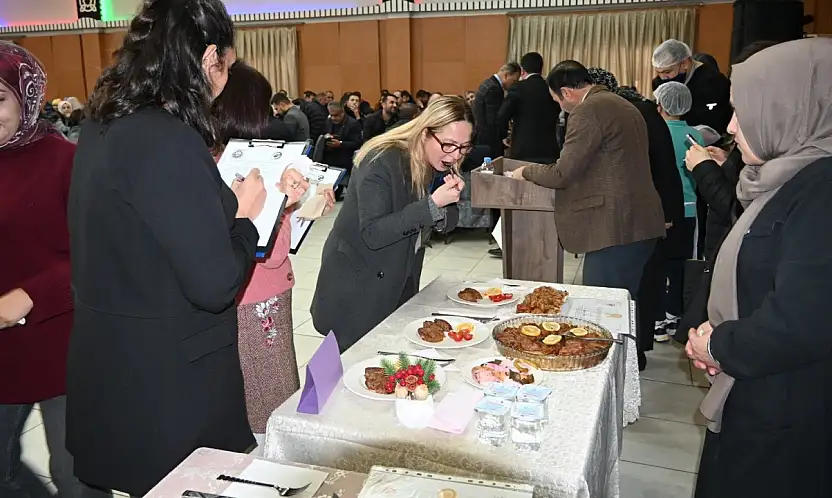 Siirt'te veliler hünerlerini sergiledi: Yerli Malı Yemek Yarışması düzenlendi