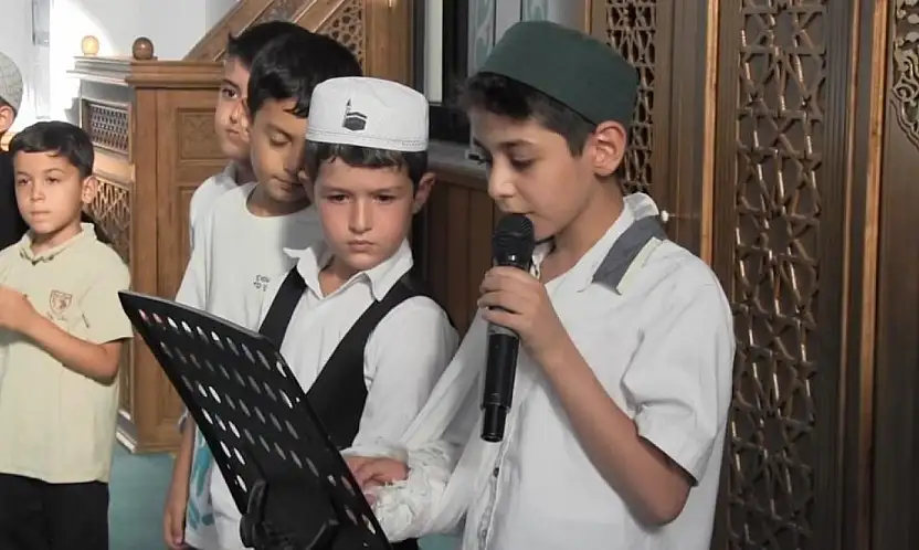Siirt'te Yaz Kur'an Kursu Öğrencileri Selahaddin Eyyubi Temalı Yarışmada Ödüllendirildi