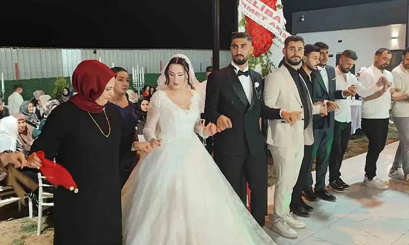 Siirt'ten Polonya'ya Uzanan Aşkın Mutlu Sonu: İzabella ile Umutcan Evlendi