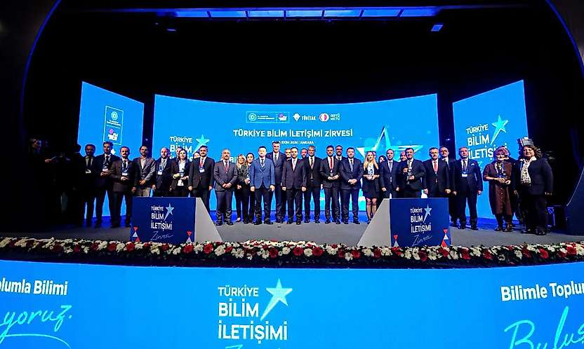 Siirt'ten Türkiye Üçüncülüğüne: Kekemeliği Olan Çocuklara Umut Olan Proje TÜBİTAK'tan Ödül Aldı