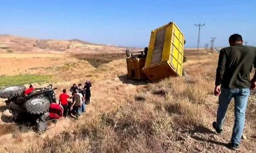 Siirtli Abi-Kardeş Ahlat'ta Traktör Kazasında Ağır Yaralandı