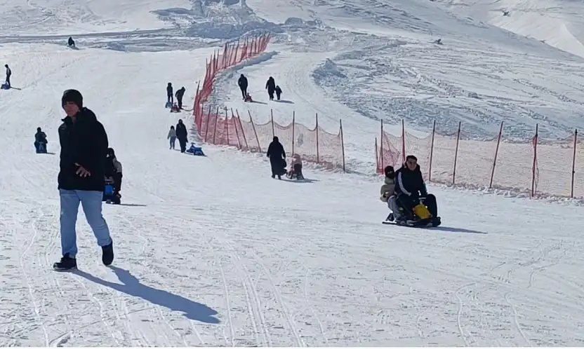 Siirtli çocuklar Bitlis'te sömestir sevincini yaşadı