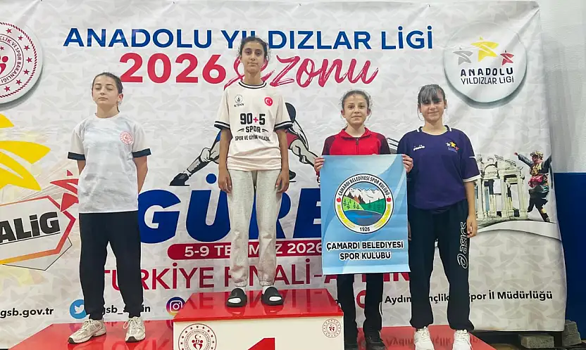 Siirtli Güreşçi Elif Tuncar Türkiye Üçüncüsü Oldu