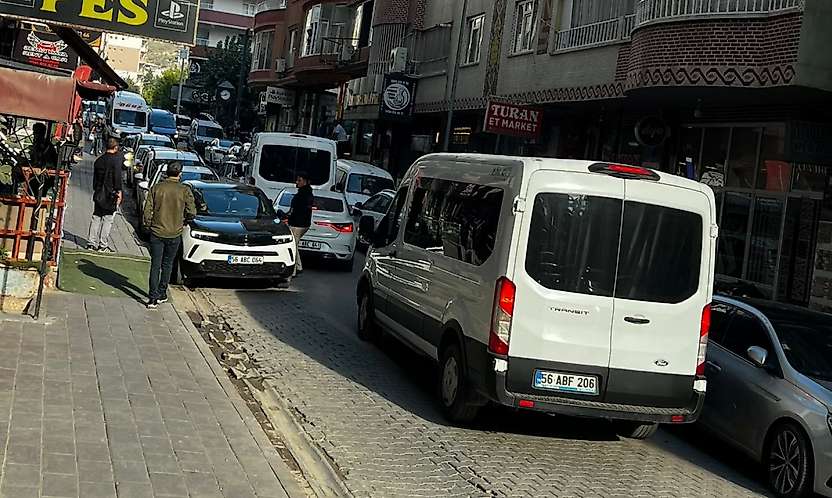 Siirtli Vatandaşlar Vali Kızılkaya'ya Seslendi: 'Eski Müftülük Caddesi'ndeki Uygulama Medine Caddesi'ne de Yapılsın'
