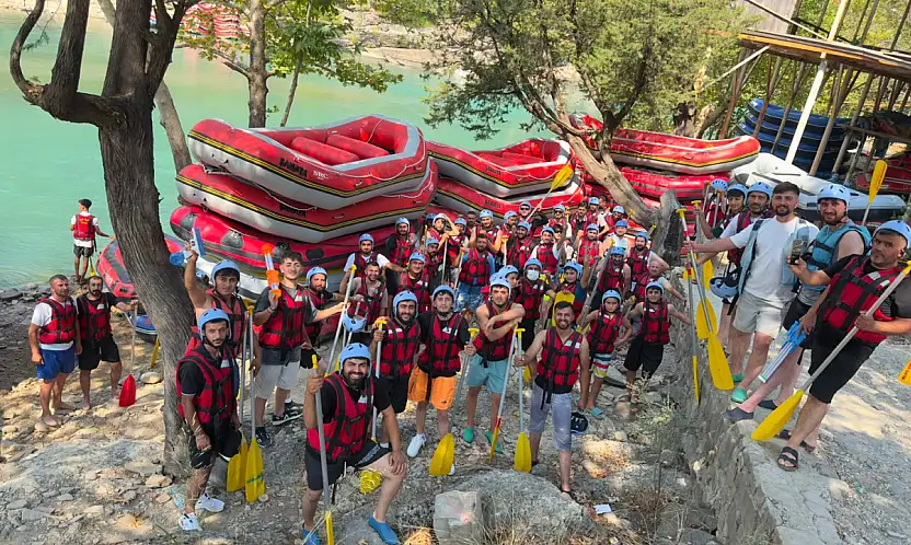 Siirtliler Manavgat'ta Rafting Heyecanında Buluştu