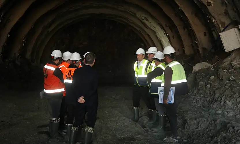 Şırnak–Pervari–Van yolu tünel ve yol çalışmaları devam ediyor!