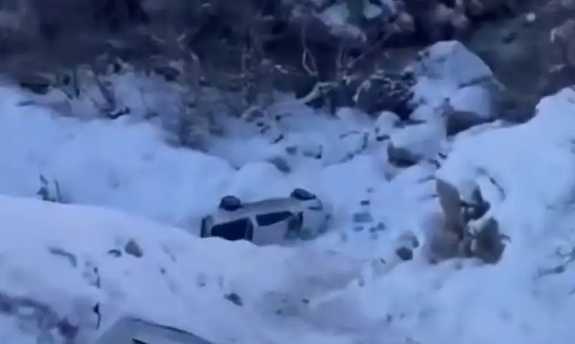 Şırnak–Siirt karayolunda TPAO aracı şarampole devrildi: 4 yaralı