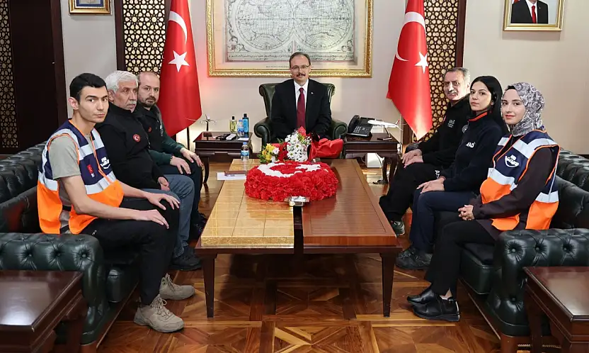 Vali Kızılkaya, AFAD'ın 16. kuruluş yıl dönümünü kutladı