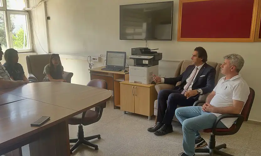 YKS Tercihinde Kararsız Kalan Öğrencilere Siirt'te Ücretsiz Danışmanlık Desteği Veriliyor