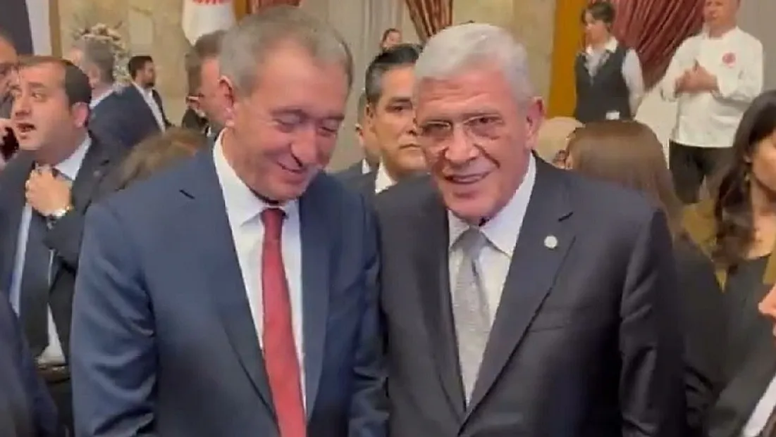 11 yıl sonra ilk! DEM Parti 23 Nisan resepsiyonuna katıldı, MHP ve İYİ Parti yönetimi ile tokalaştılar