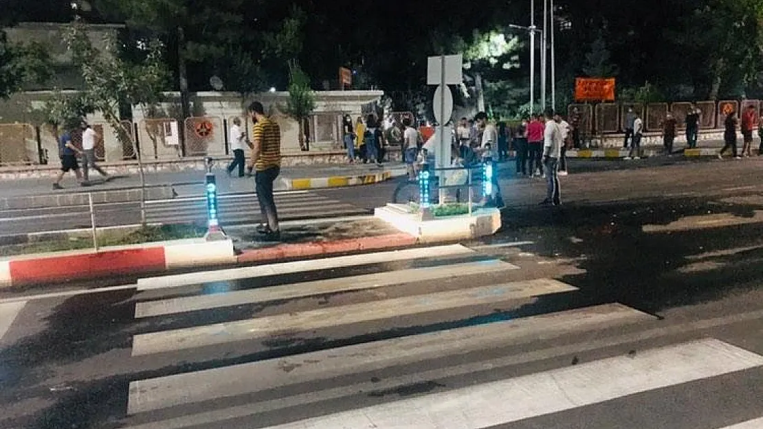 Siirt'te Otomobilin Çarptığı Bisikletli Çocuk Yaralandı