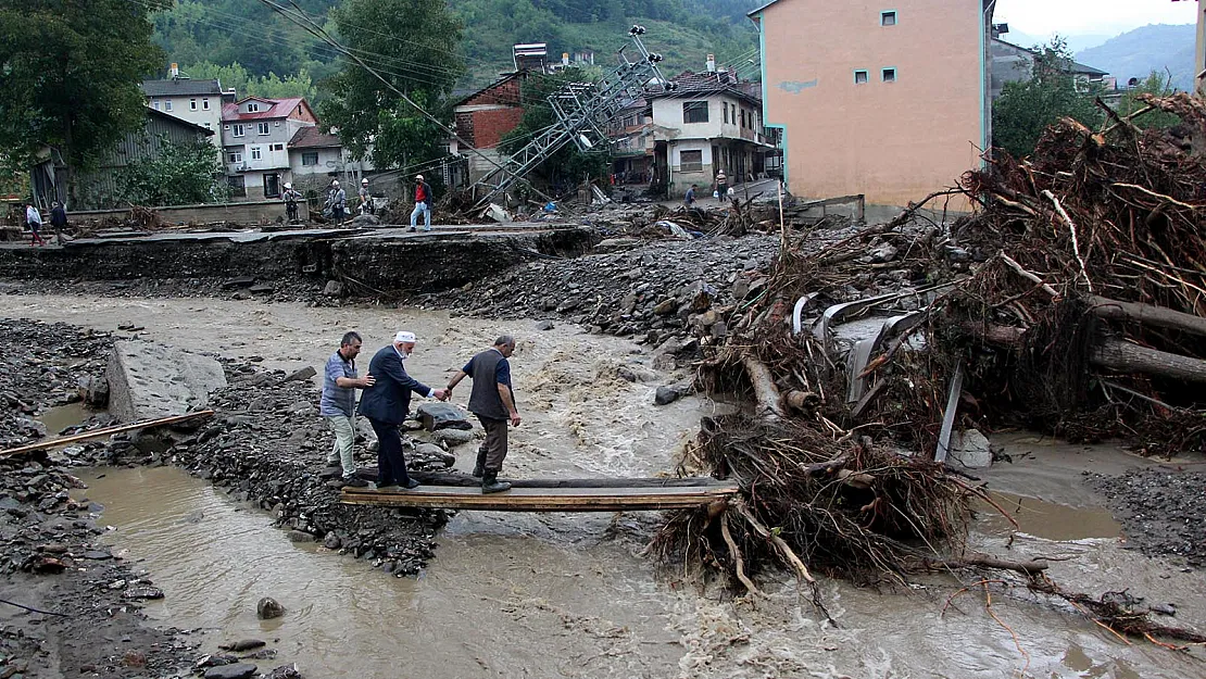 Karadeniz'den Acı Haberler Gelmeye Devam Ediyor! Selde Hayatını Kaybedenlerin Sayısı 27 Oldu