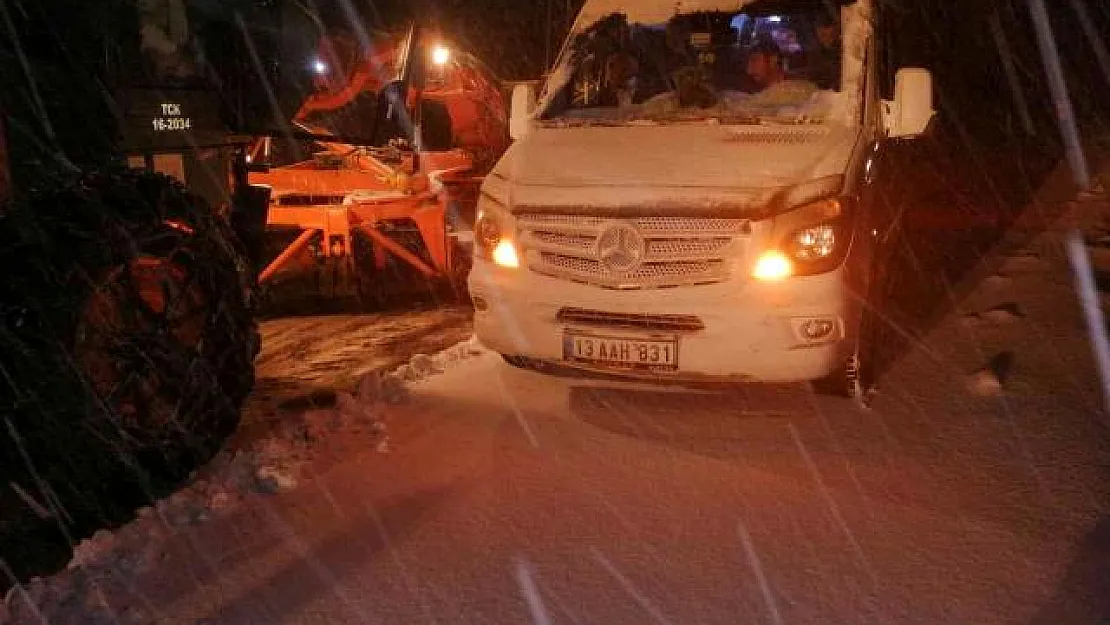 Siirt'te Kar Yağışı Hayatı Olumsuz Etkiledi