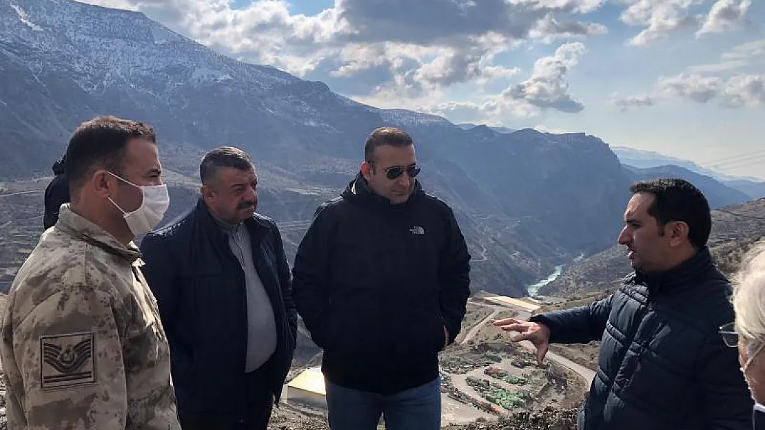 Şirvan Kaymakamı Baraj ve HES'te İncelemelerde Bulundu