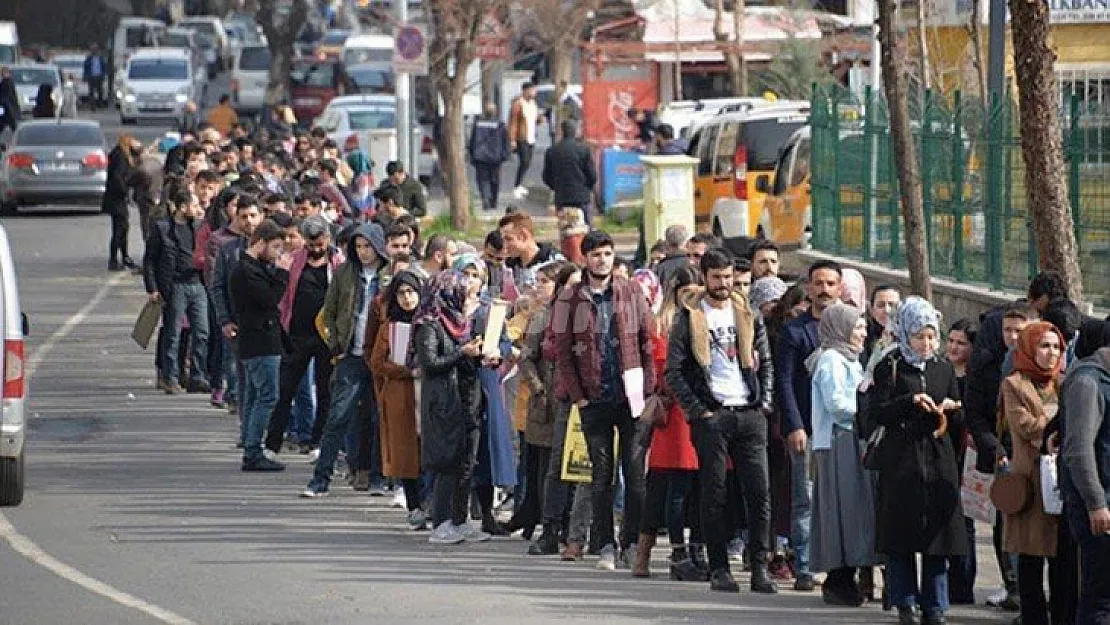 3 aydır tek hanede seyrediyordu! TÜİK işsizlik rakamlarını duyurdu