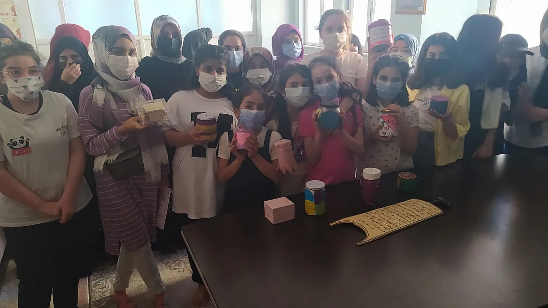 Siirt'te Öğrencilerden Afrika'daki Kardeşlerine Büyük Destek
