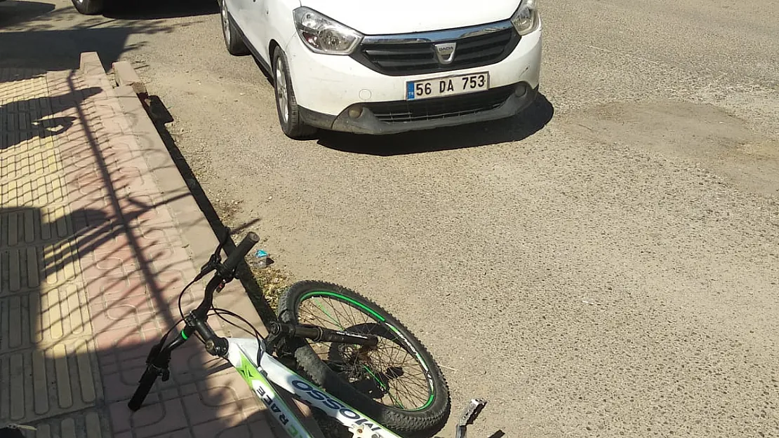 Siirt'te Bisikletli Çocuğa Araç Çarptı!