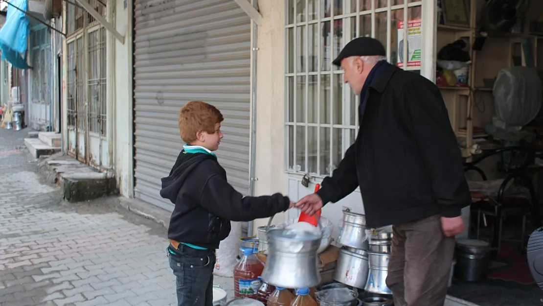 Yoğurt Satarak Köyden Kente Köprü Oluyor