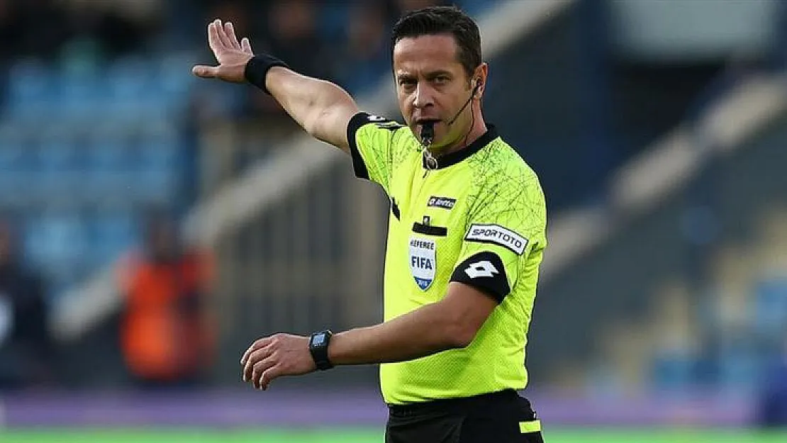 Rum takımı itiraz etti, UEFA Türk Hakemi maçtan çekti!
