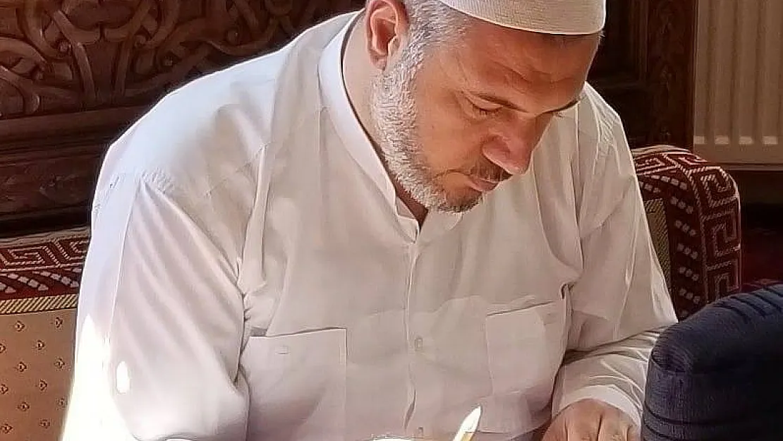 ''Coronavirüse Karşı Aşıyı Tillo Evliyaları Bulur'' Diyen Yılmaz Özdil'e Tillo'dan Cevap