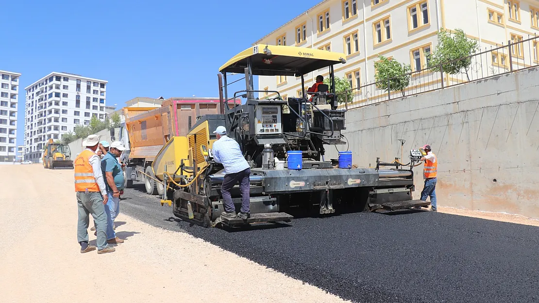 Siirt Belediyesi Asfalt Çalışmalarına Başladı