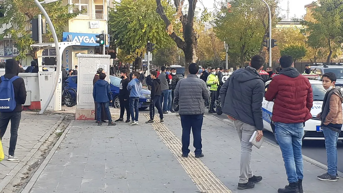 Siirt'te Trafik Kazası Sonrası Çıkan Kavgada Havaya Ateş Açıldı