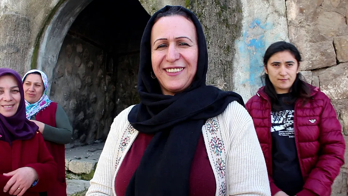 Kadın Muhtar Adayı Takdir Topluyor