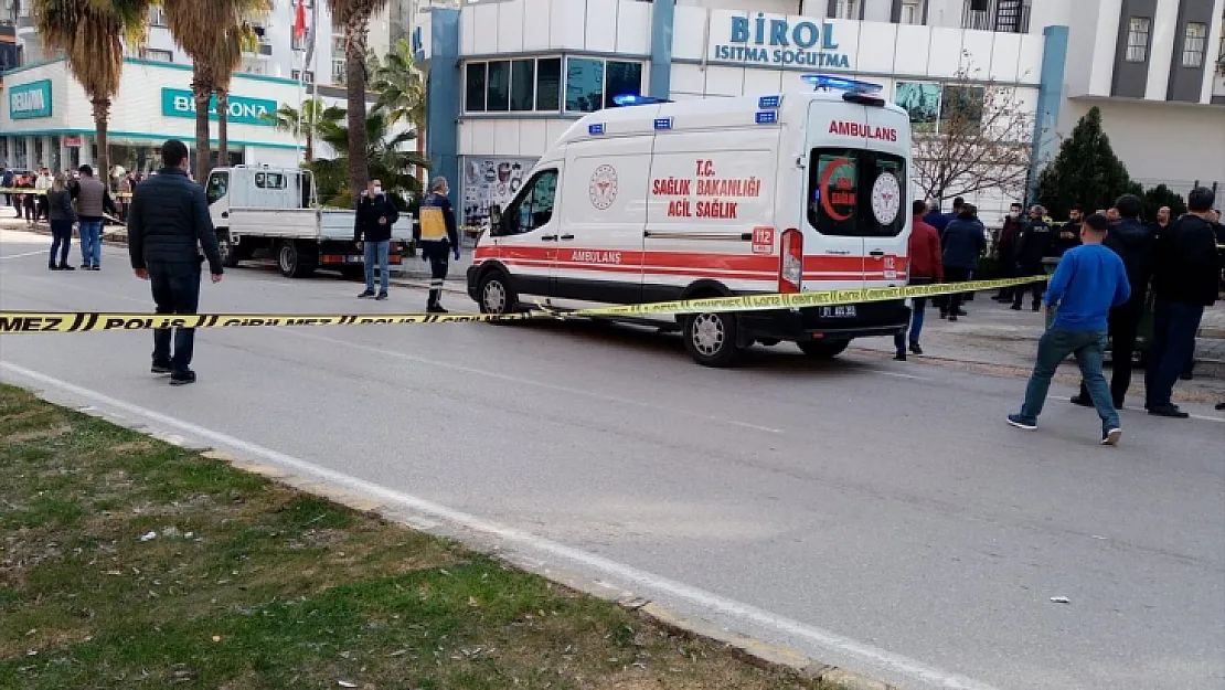 Adana'da kızıyla silahlı saldırıya uğrayan adam, vefat etti