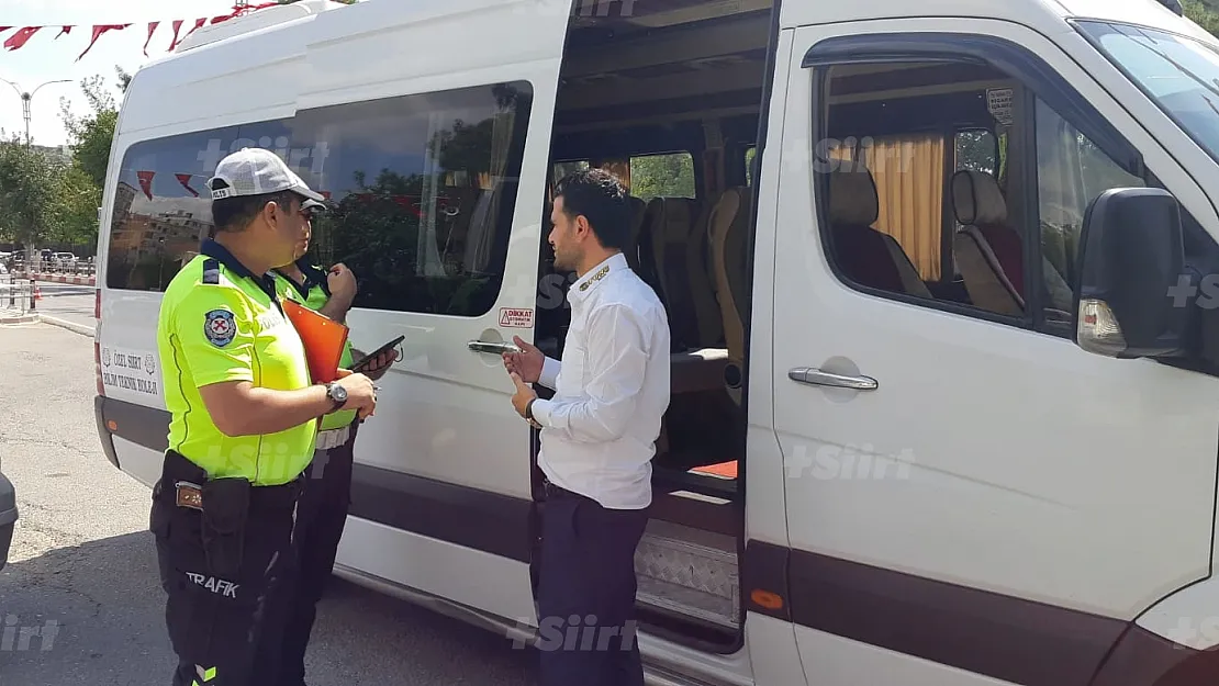 Öğrencilerin güvenliği için okul servis araçları denetlendi