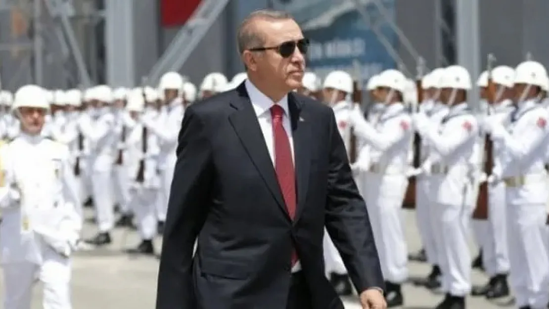 AK Parti'den Meclis'e Torba Yasa Teklifi: Erdoğan'a Ordudaki Askerleri İhraç ve Terfi Yetkisi
