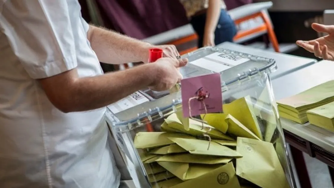 AK Parti Genel Başkan Yardımcısı Şen, AK Parti'nin Oy Oranını Siirt'te Açıkladı!