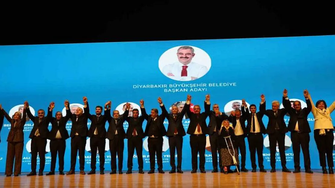 AK Parti Genel Başkanvekili Ala: 'Biz önümüze siyasi otoban yaparız ve yeni bir anayasayla da Türkiye'yi taçlandırırız'