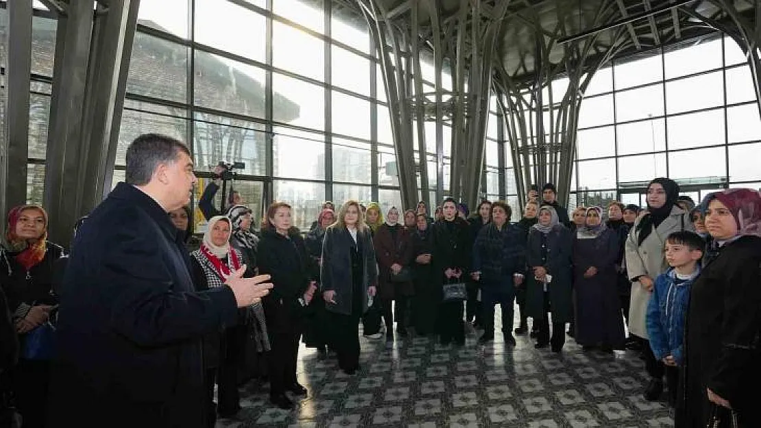 AK Parti Kadın ve Gençlik Teşkilatı, Şehitkamil hizmetlerini gezdi