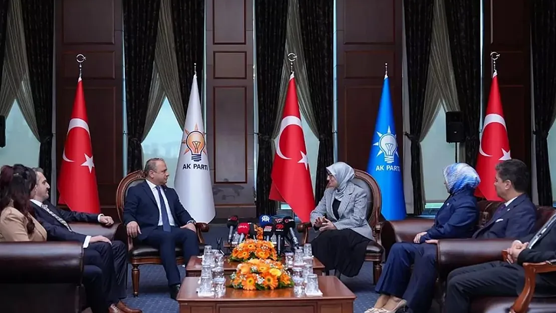 AK Parti'nin Bayramlaşma Takvimi Belli Oldu: 9 Parti Ziyaret Edilecek, 3 Parti Programda Yok