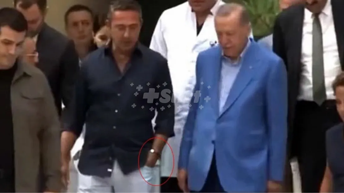 Ali Koç'un Erdoğan'ı elleri cebinde yolcu etmesi tartışmaya neden oldu