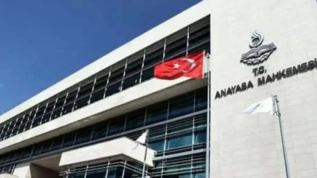 AYM'den yıllarca süren boşanma davaları için emsal karar