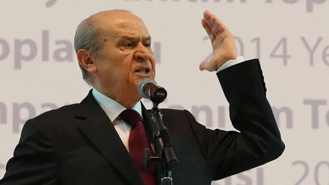 Bahçeli'yi küplere bindiren anket! 'Topunuzu' diye lafa girip saydırmaya başladı!